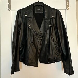 Stylish Black Leather Jacket